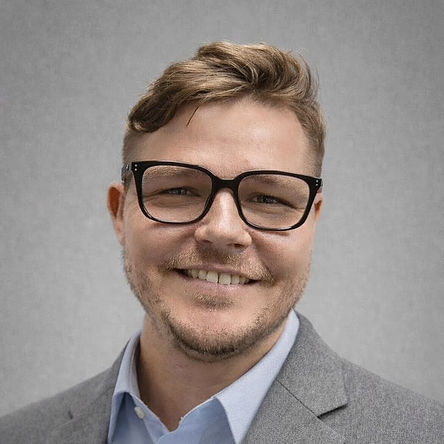 Jonathan Blake headshot